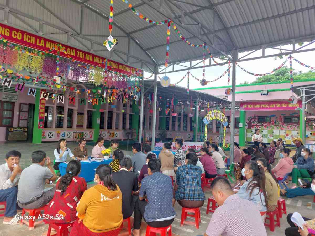 họp phụ huynh 1